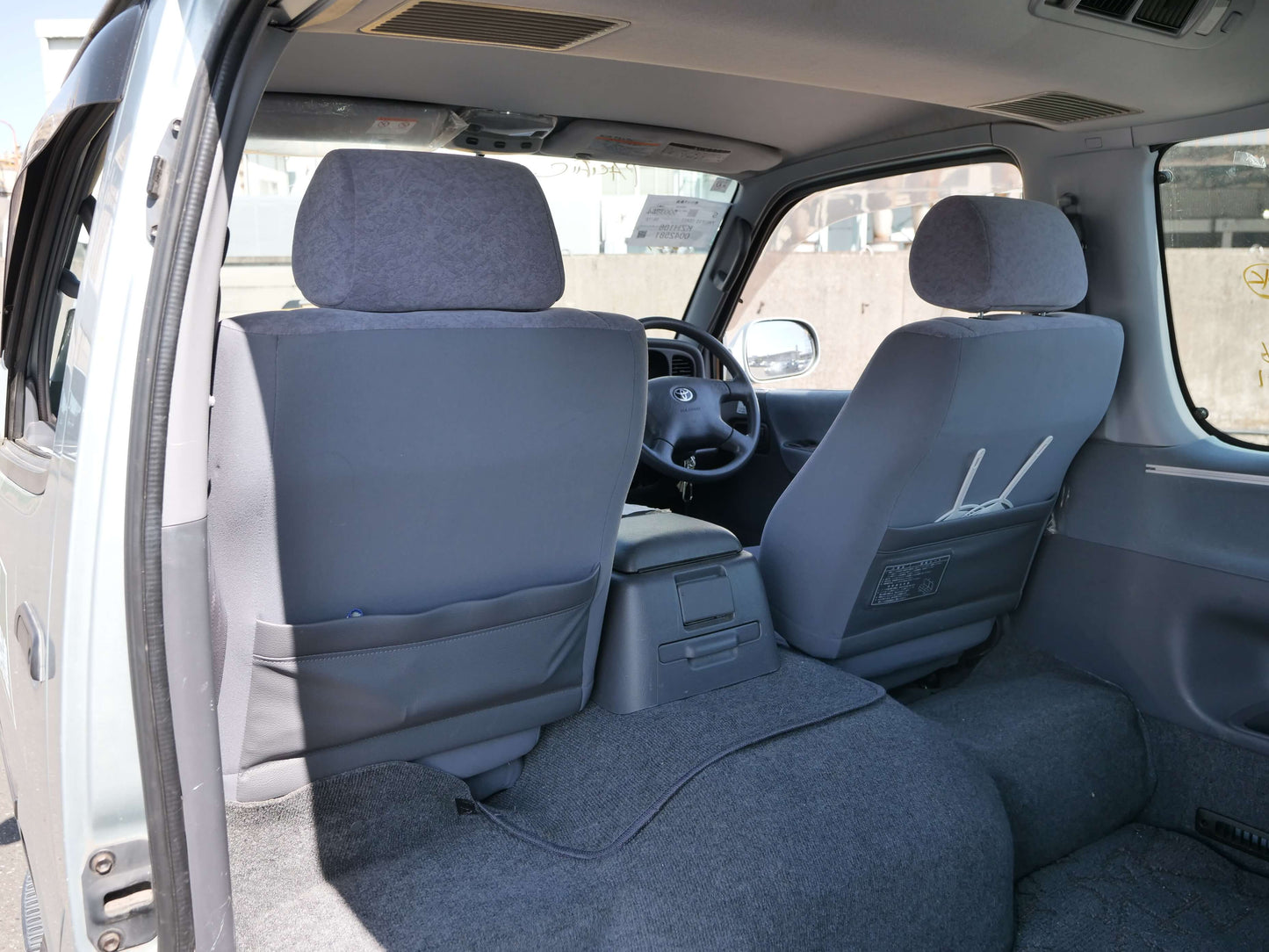 2000 TOYOTA HIACE SUPER CUSTOM 4WD VAN