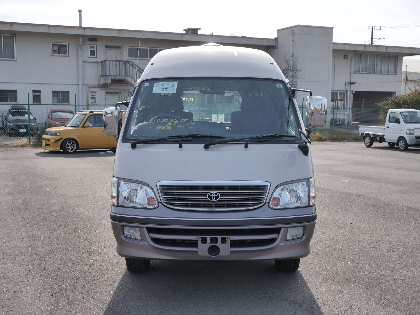 2000 TOYOTA HIACE Hi-ROOF 4wd Campervan