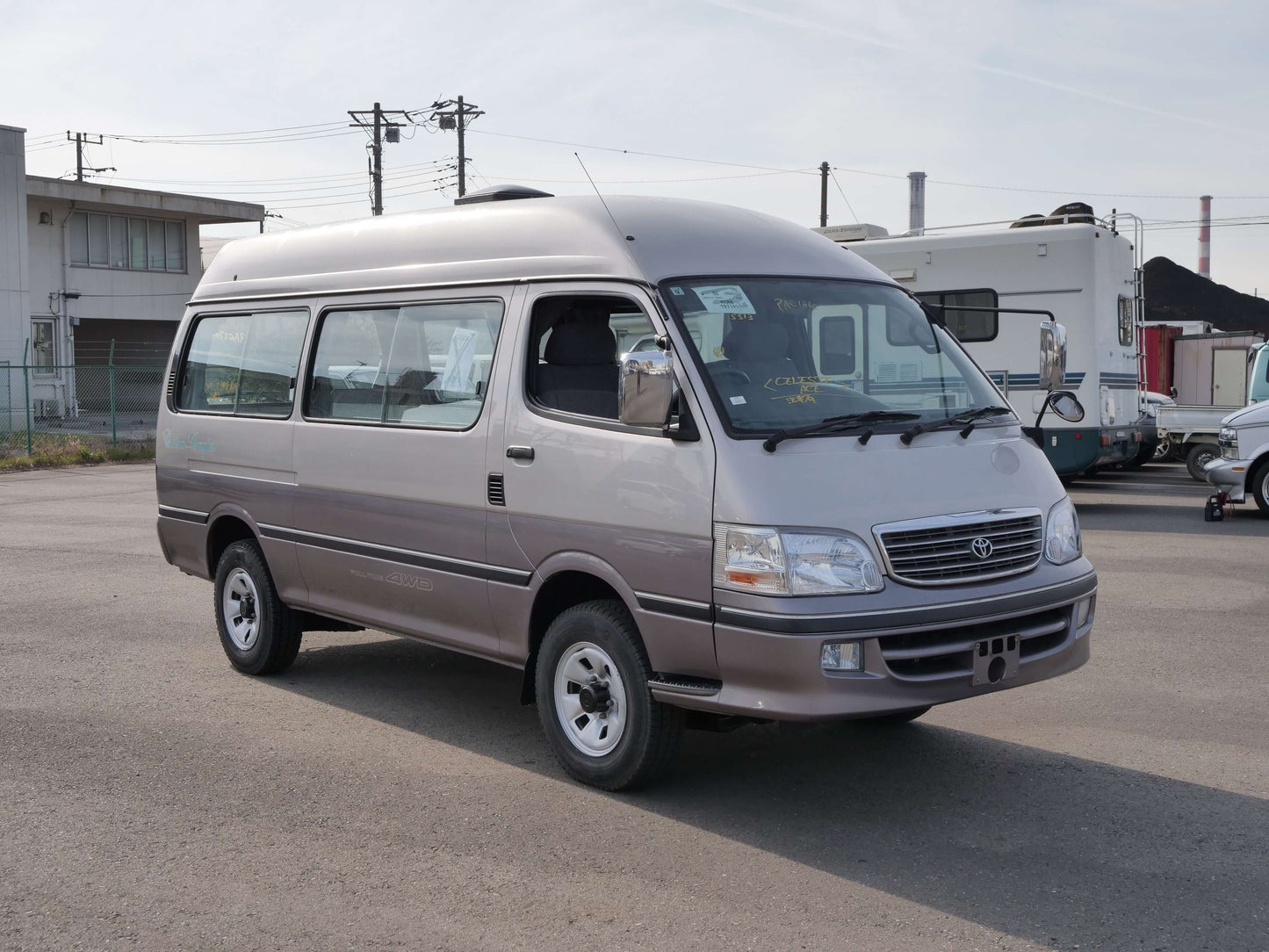 2000 TOYOTA HIACE Hi-ROOF 4wd Campervan
