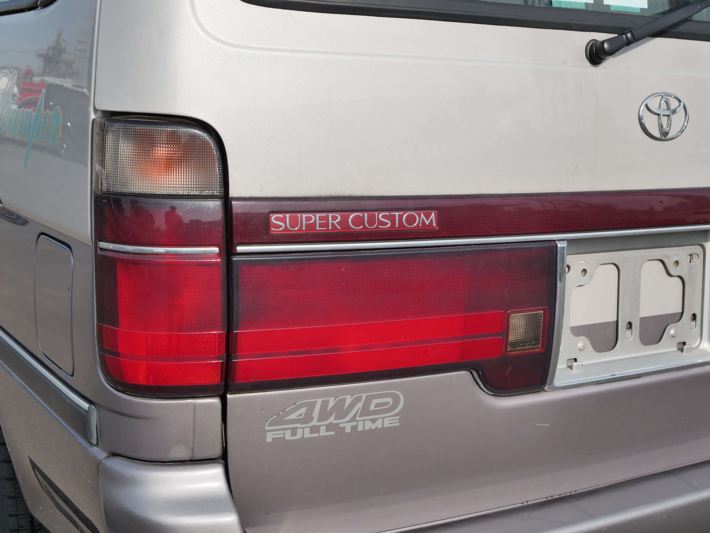 2000 TOYOTA HIACE Hi-ROOF 4wd Campervan