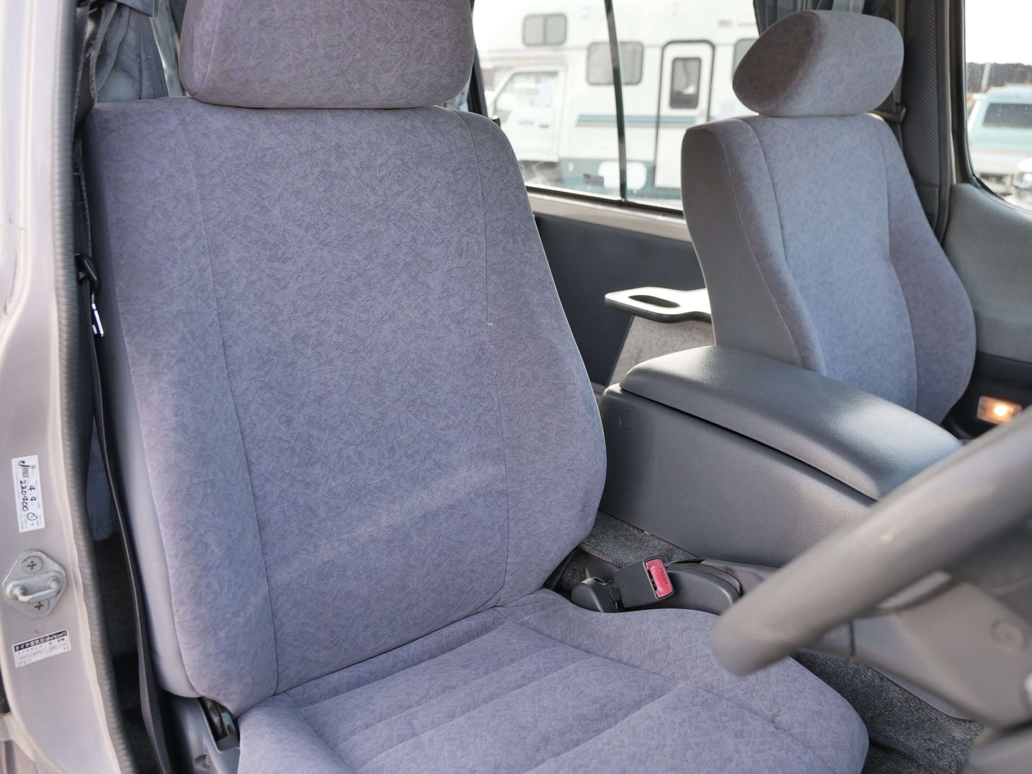 2000 TOYOTA HIACE Hi-ROOF 4wd Campervan