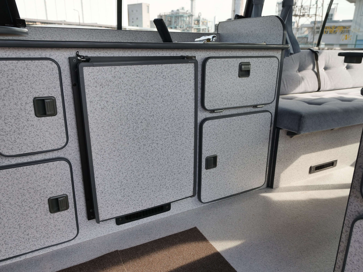 2000 TOYOTA HIACE Hi-ROOF 4wd Campervan
