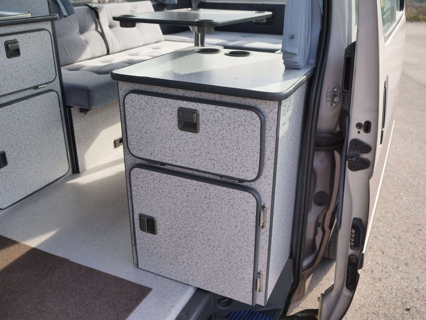 2000 TOYOTA HIACE Hi-ROOF 4wd Campervan
