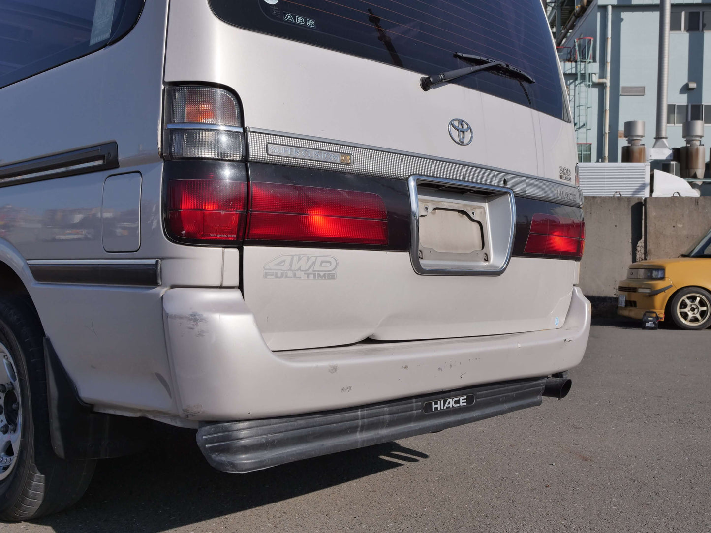 1996 TOYOTA HIACE SUPER CUSTOM 4WD DIESEL VAN