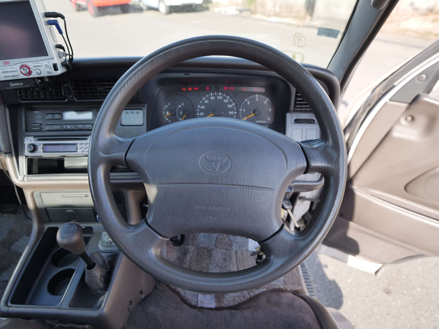 1996 TOYOTA HIACE SUPER CUSTOM 4WD DIESEL VAN