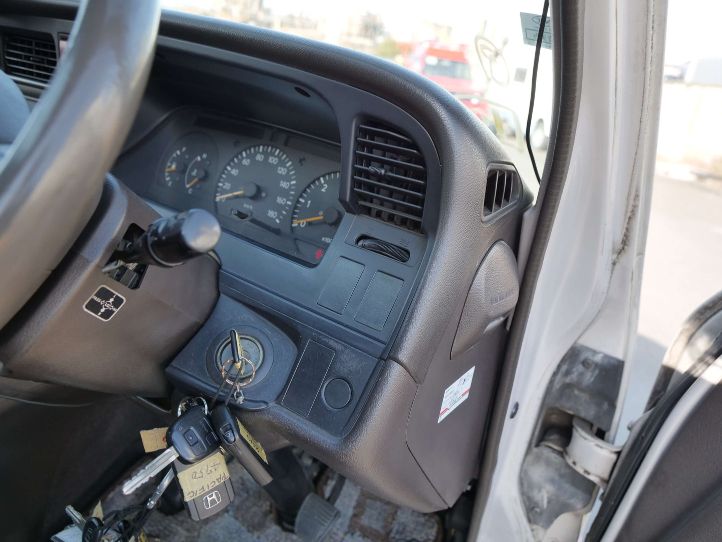 1996 TOYOTA HIACE SUPER CUSTOM 4WD DIESEL VAN