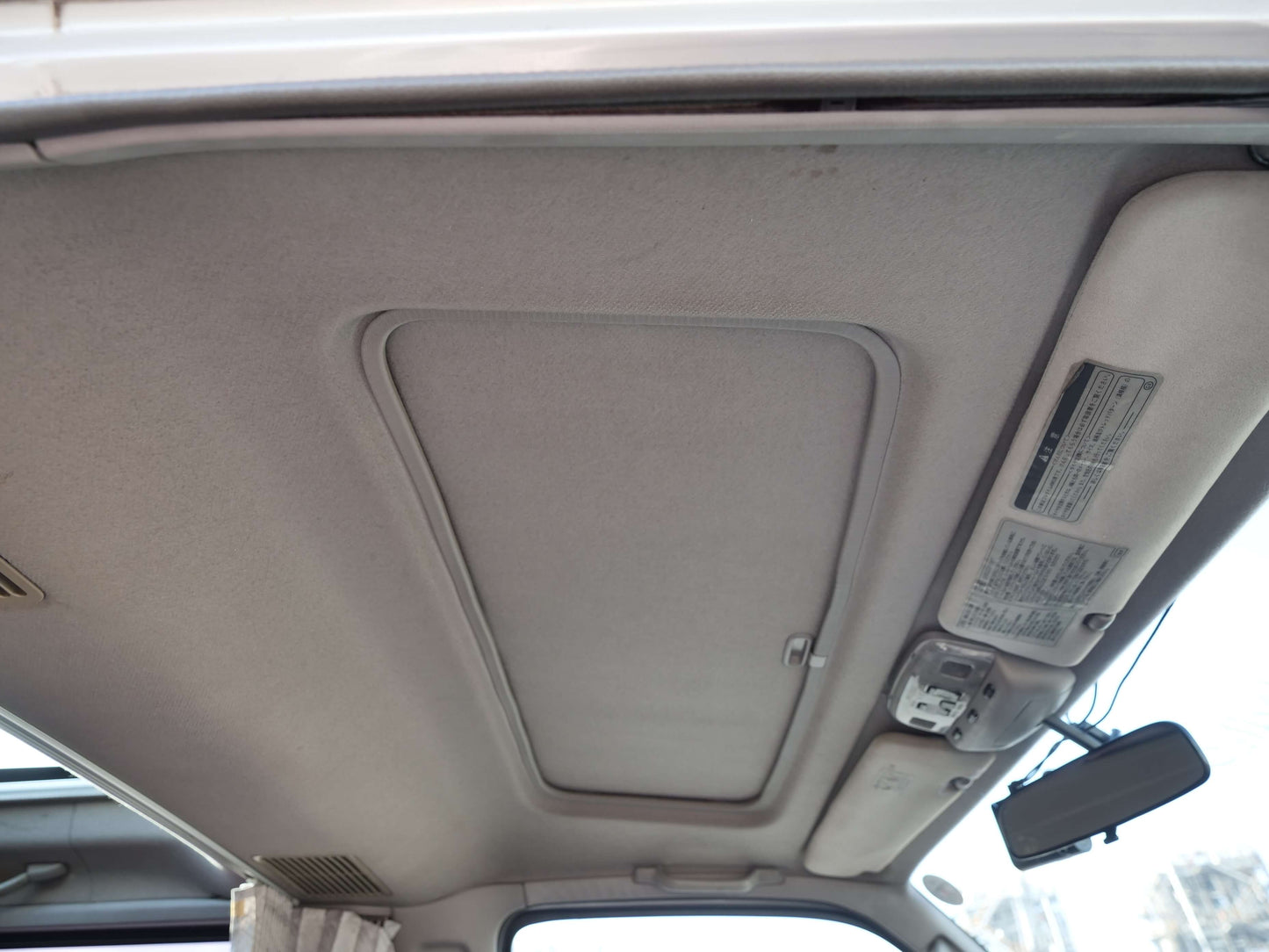 1996 TOYOTA HIACE SUPER CUSTOM 4WD DIESEL VAN