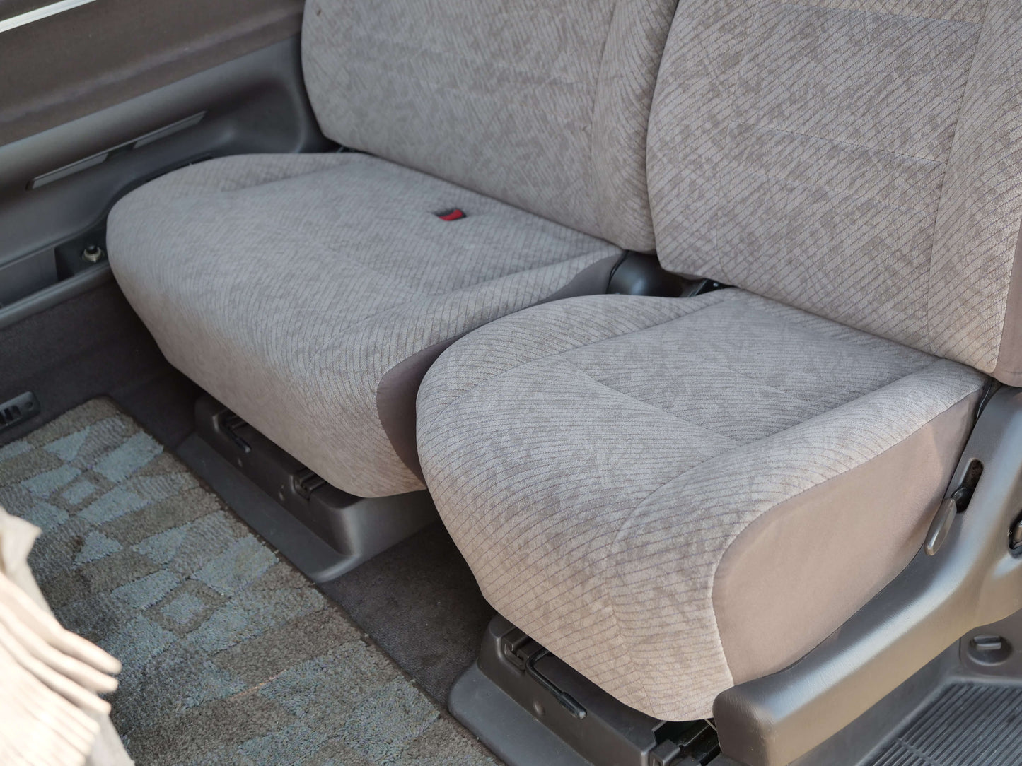 1996 TOYOTA HIACE SUPER CUSTOM 4WD DIESEL VAN