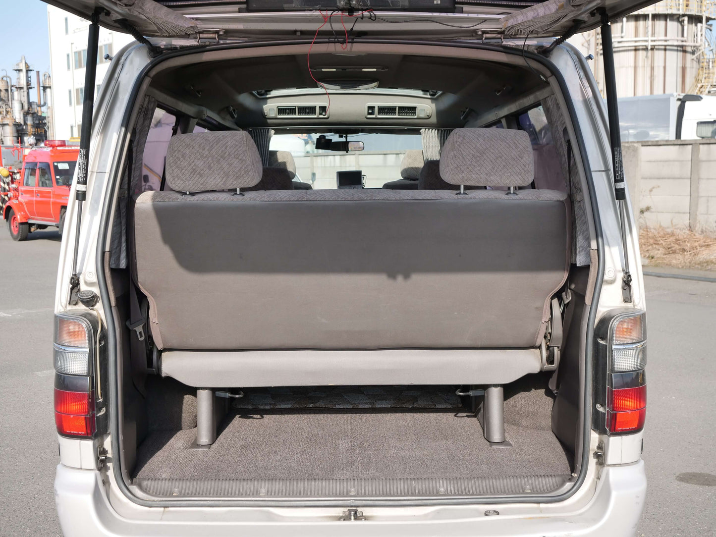 1996 TOYOTA HIACE SUPER CUSTOM 4WD DIESEL VAN