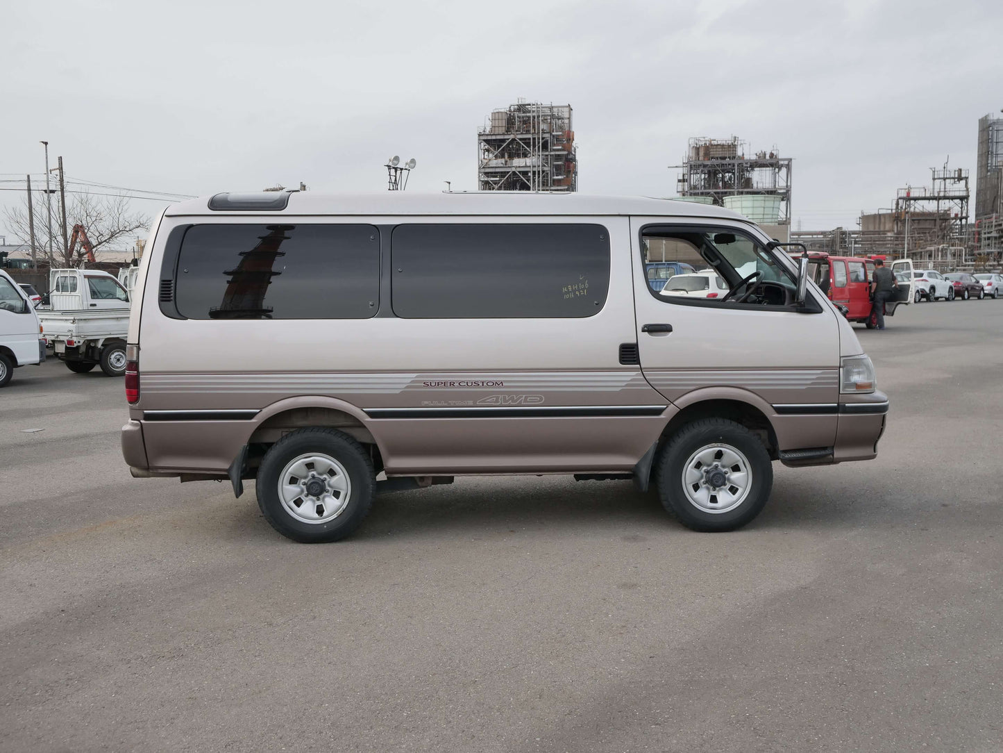 1995 TOYOTA HIACE SUPER CUSTOM 4WD VAN