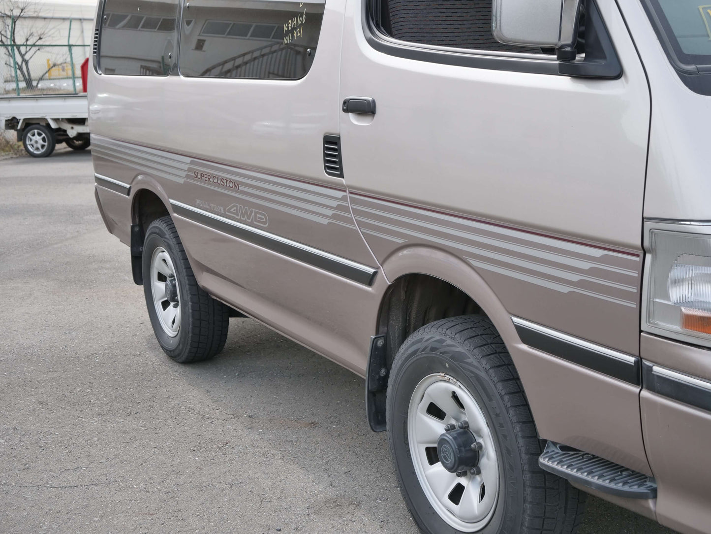 1995 TOYOTA HIACE SUPER CUSTOM 4WD VAN
