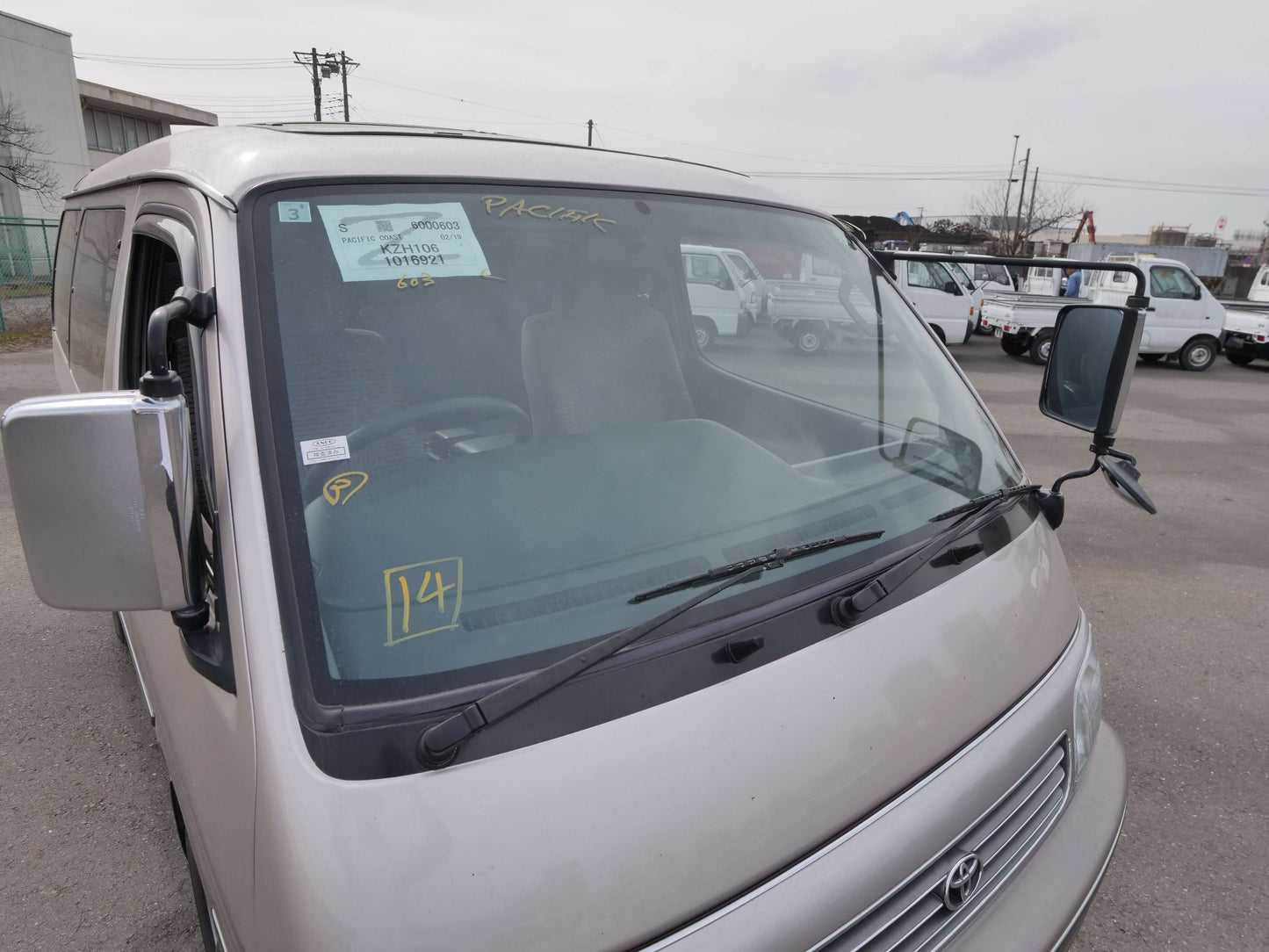1995 TOYOTA HIACE SUPER CUSTOM 4WD VAN