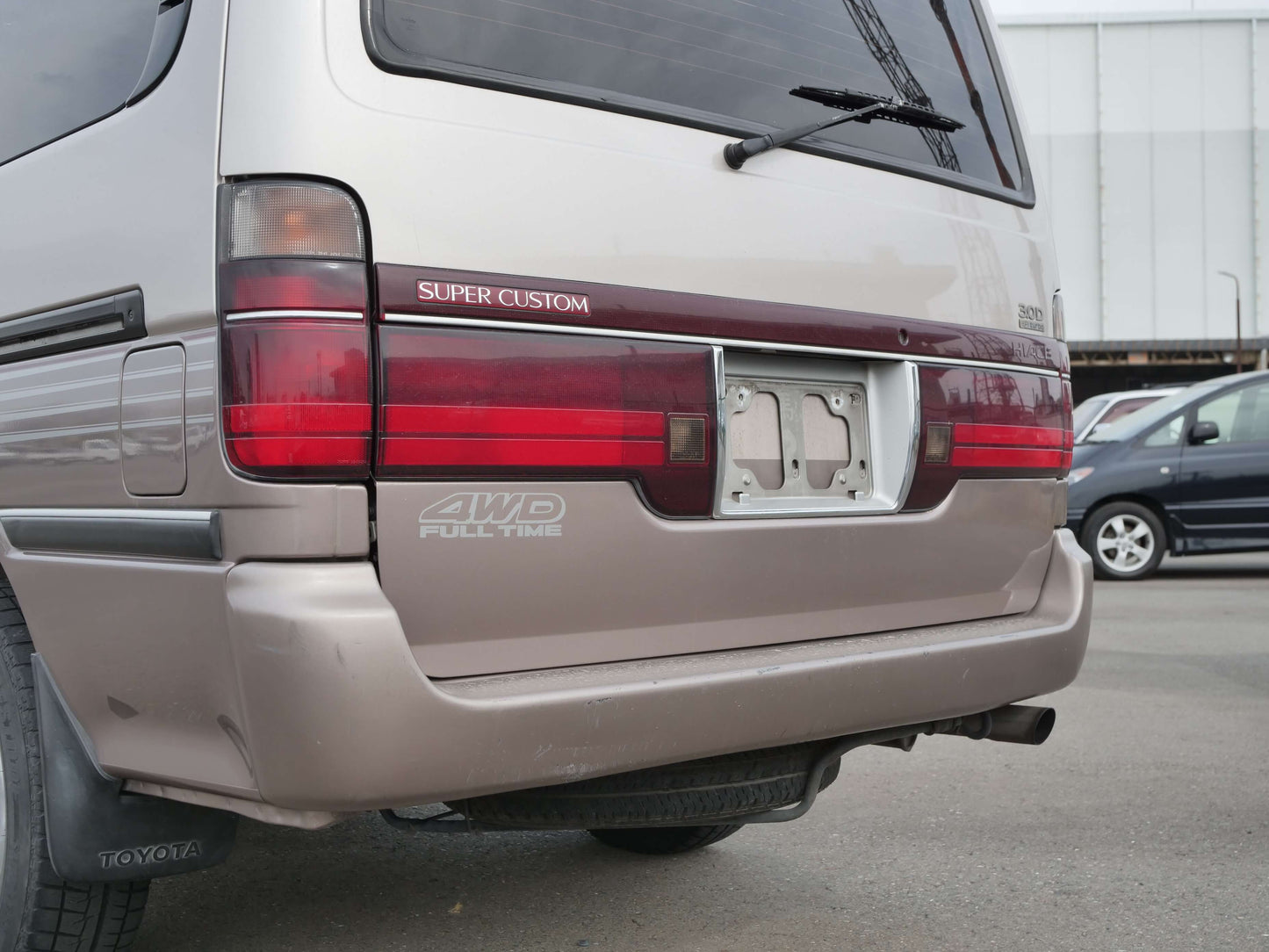 1995 TOYOTA HIACE SUPER CUSTOM 4WD VAN