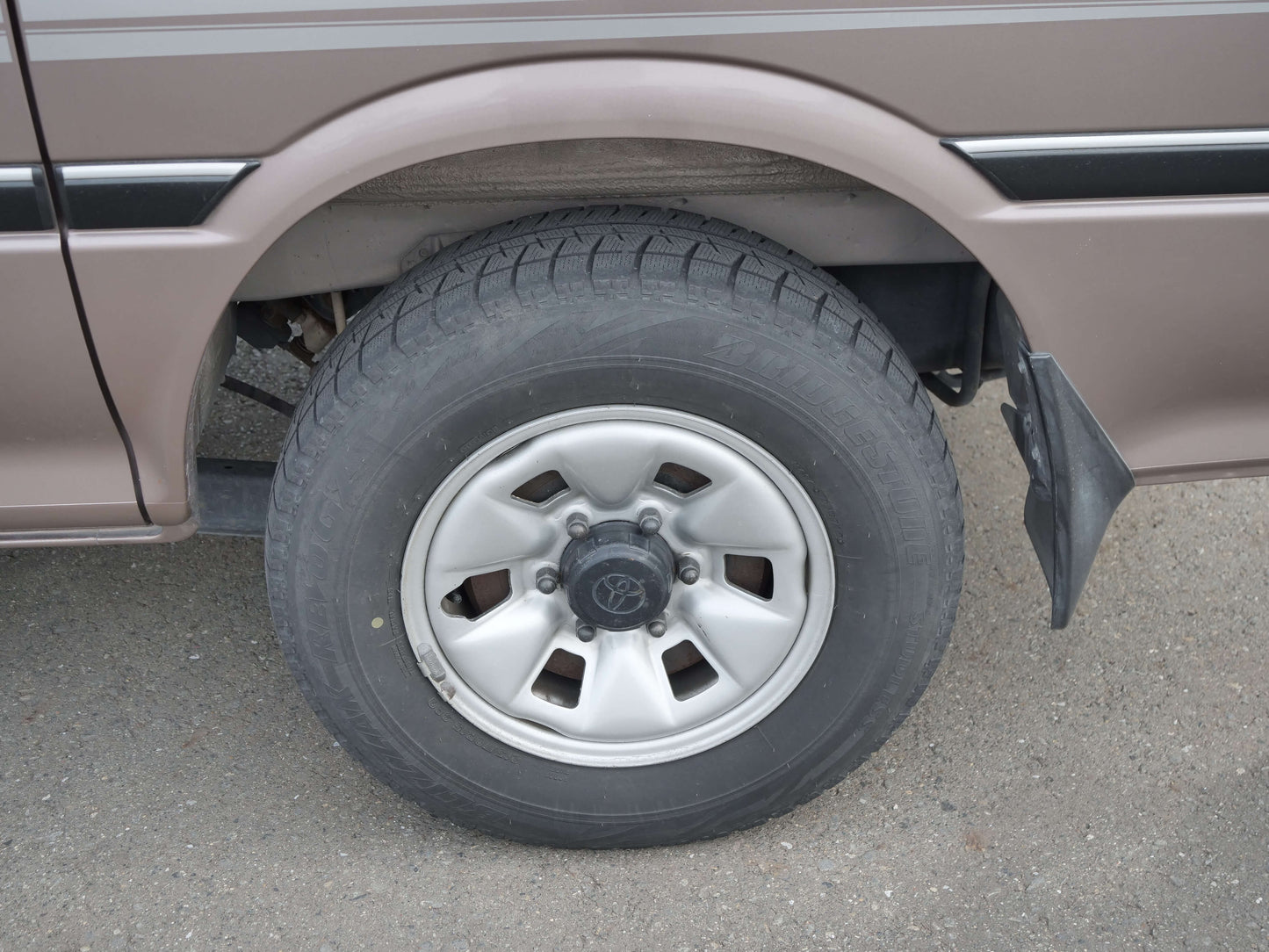 1995 TOYOTA HIACE SUPER CUSTOM 4WD VAN
