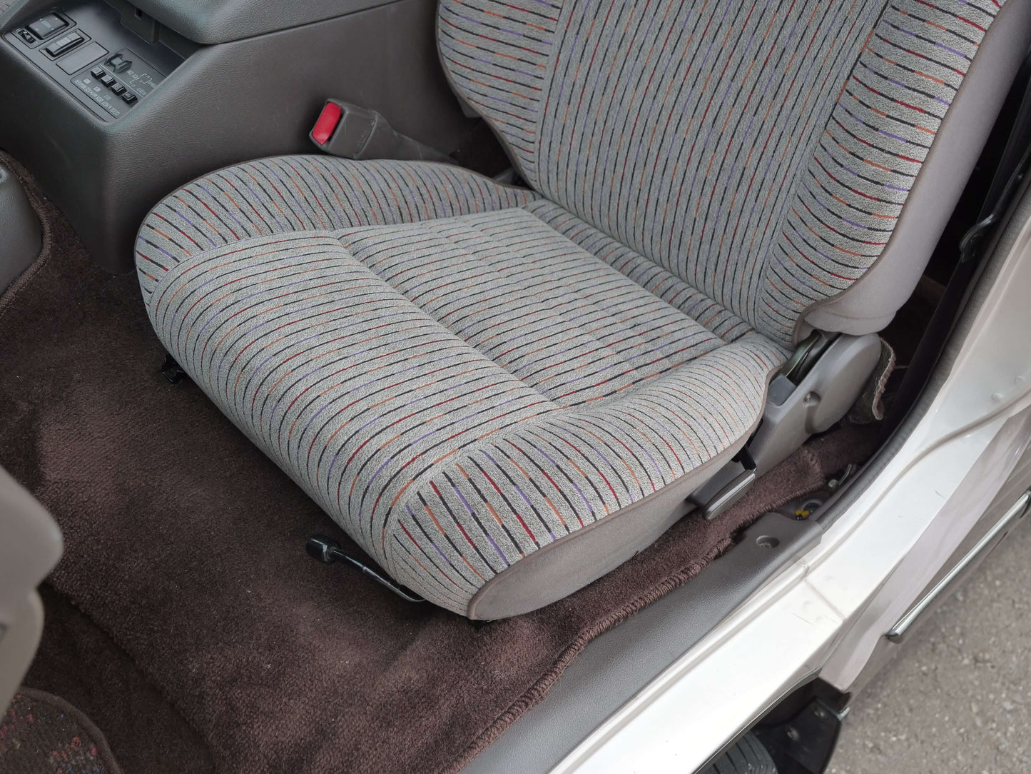 1995 TOYOTA HIACE SUPER CUSTOM 4WD VAN
