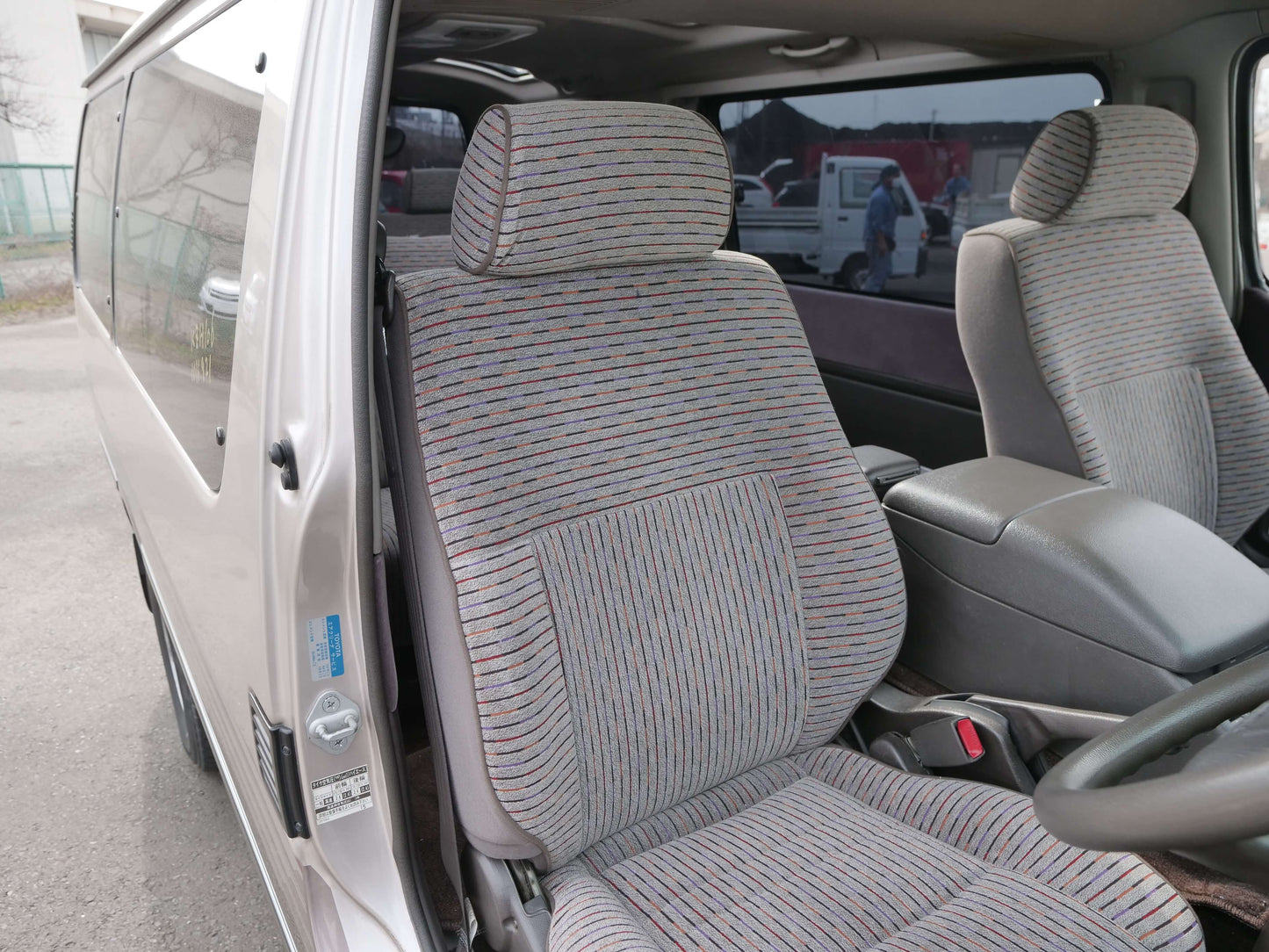 1995 TOYOTA HIACE SUPER CUSTOM 4WD VAN