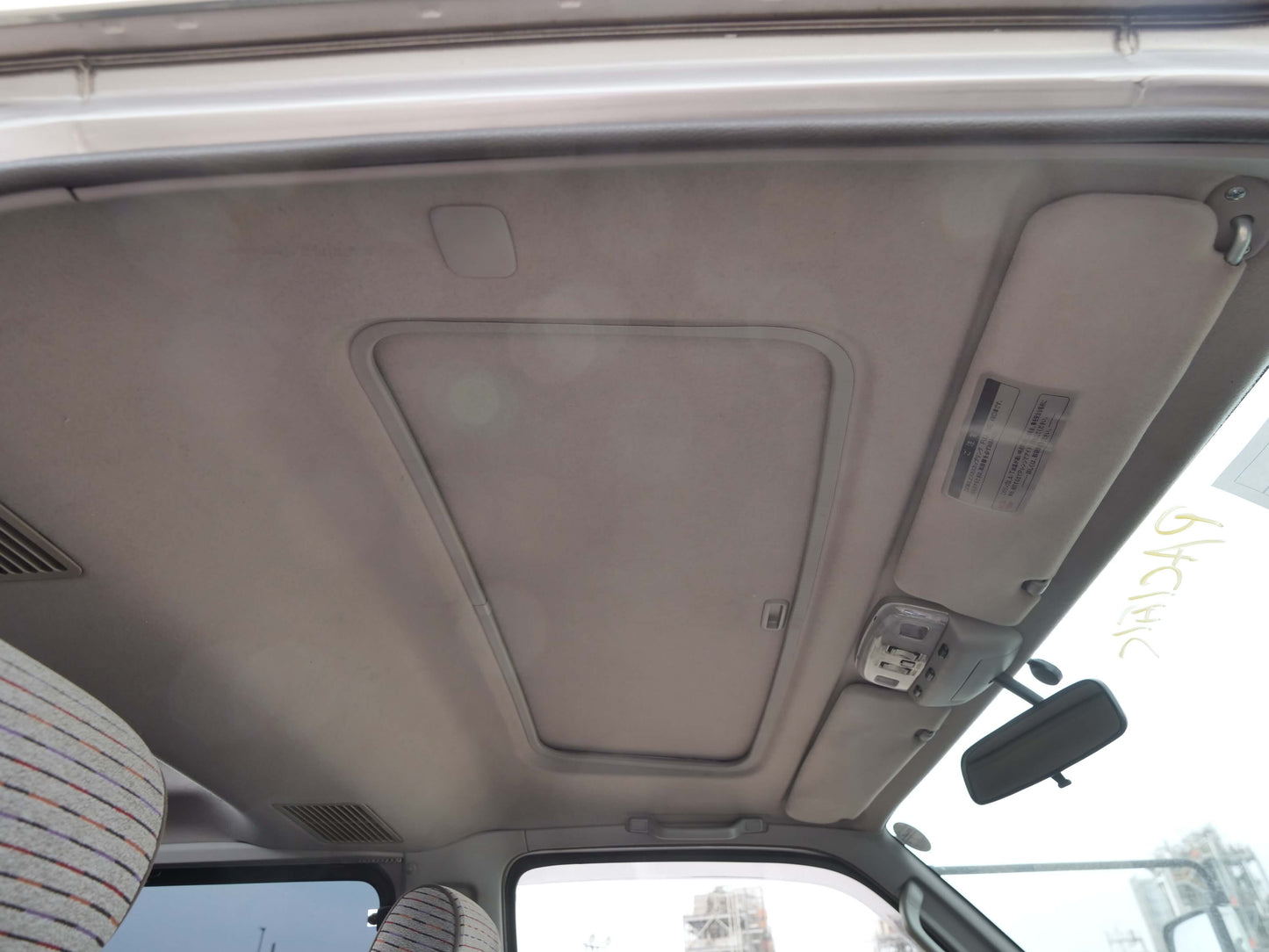 1995 TOYOTA HIACE SUPER CUSTOM 4WD VAN