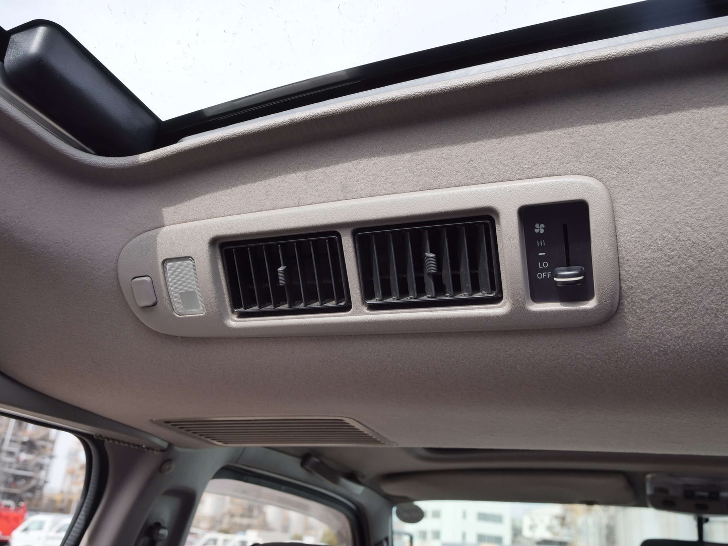 1995 TOYOTA HIACE SUPER CUSTOM 4WD VAN