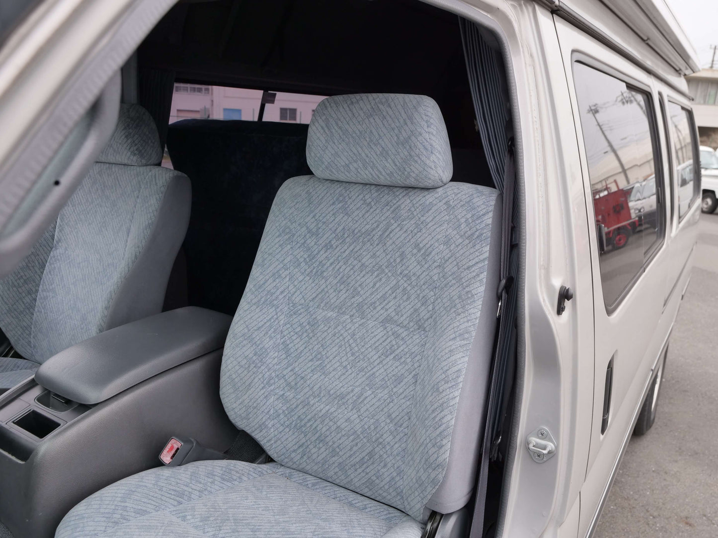 1999 TOYOTA HIACE Hi-ROOF 4wd Campervan