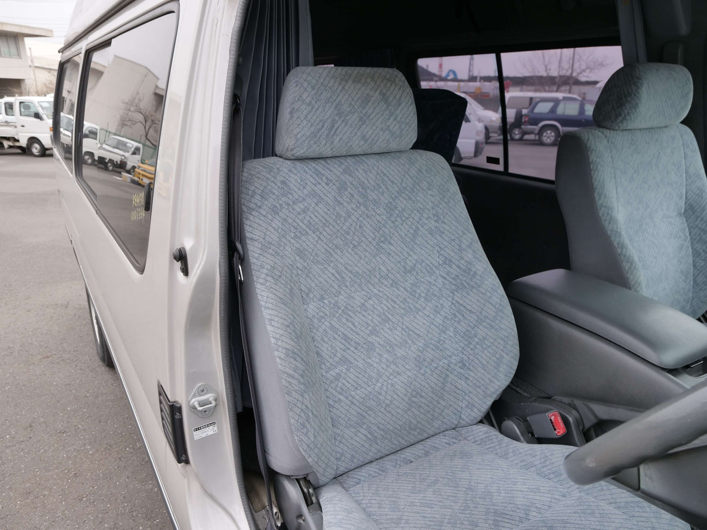 1999 TOYOTA HIACE Hi-ROOF 4wd Campervan