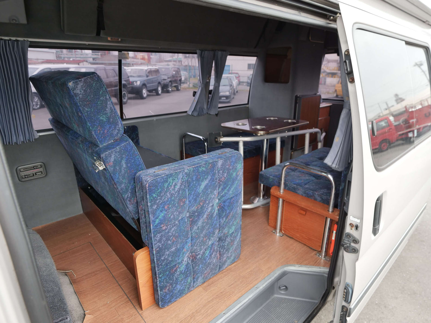 1999 TOYOTA HIACE Hi-ROOF 4wd Campervan