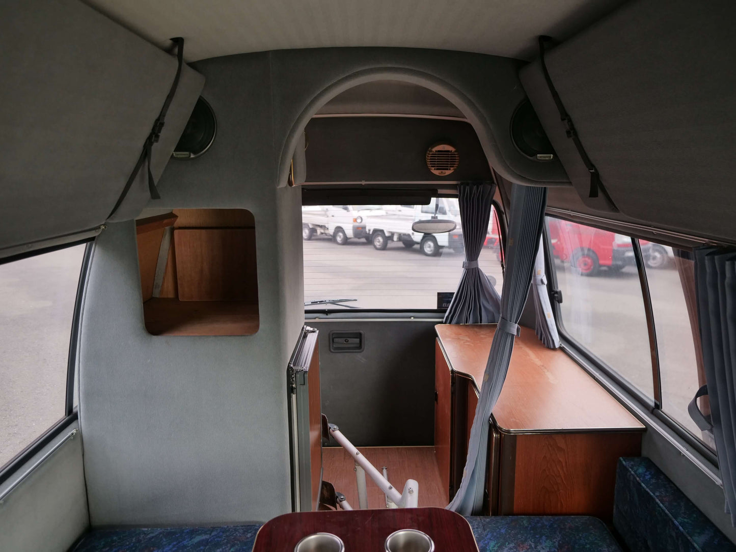 1999 TOYOTA HIACE Hi-ROOF 4wd Campervan