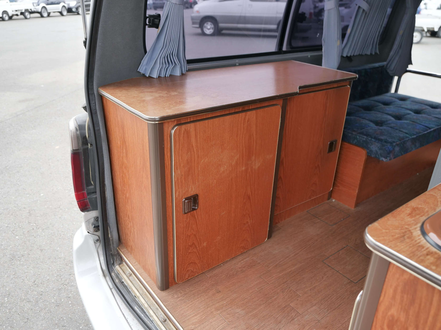1999 TOYOTA HIACE Hi-ROOF 4wd Campervan