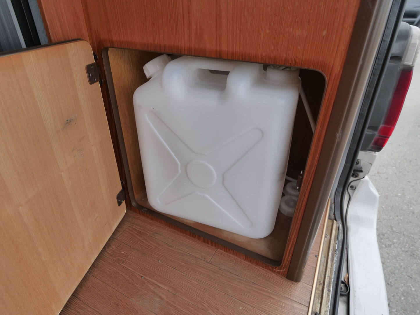 1999 TOYOTA HIACE Hi-ROOF 4wd Campervan