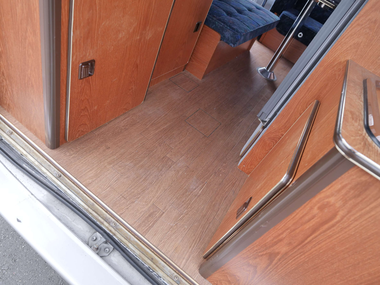 1999 TOYOTA HIACE Hi-ROOF 4wd Campervan