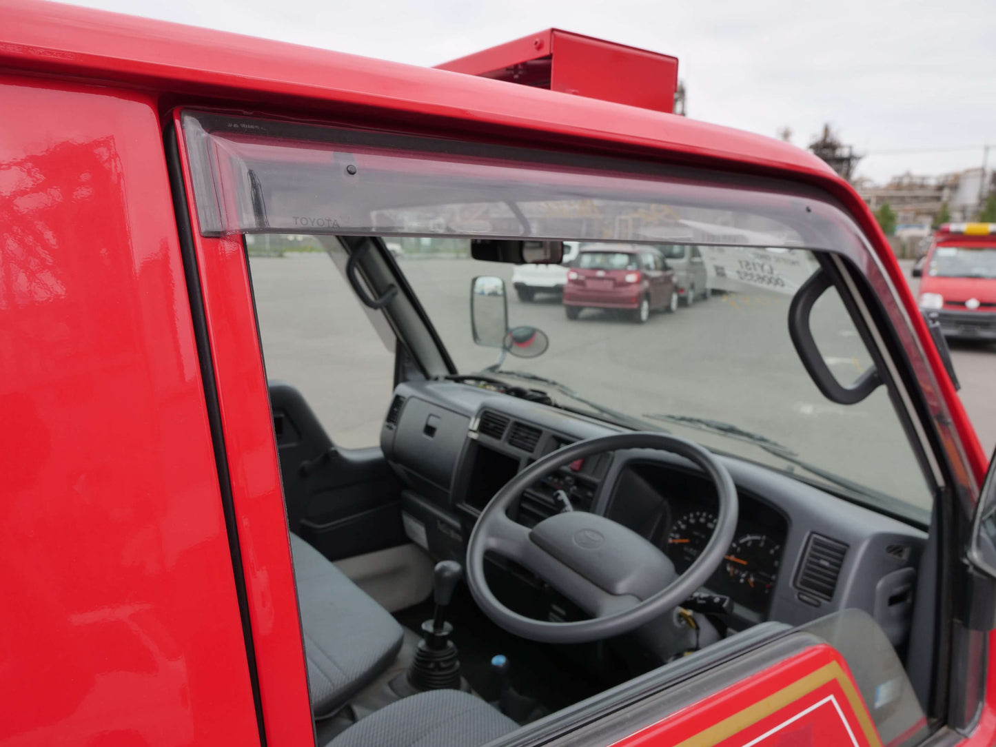 1998 TOYOTA Hiace 4wd Double Cab Diesel Fire Truck