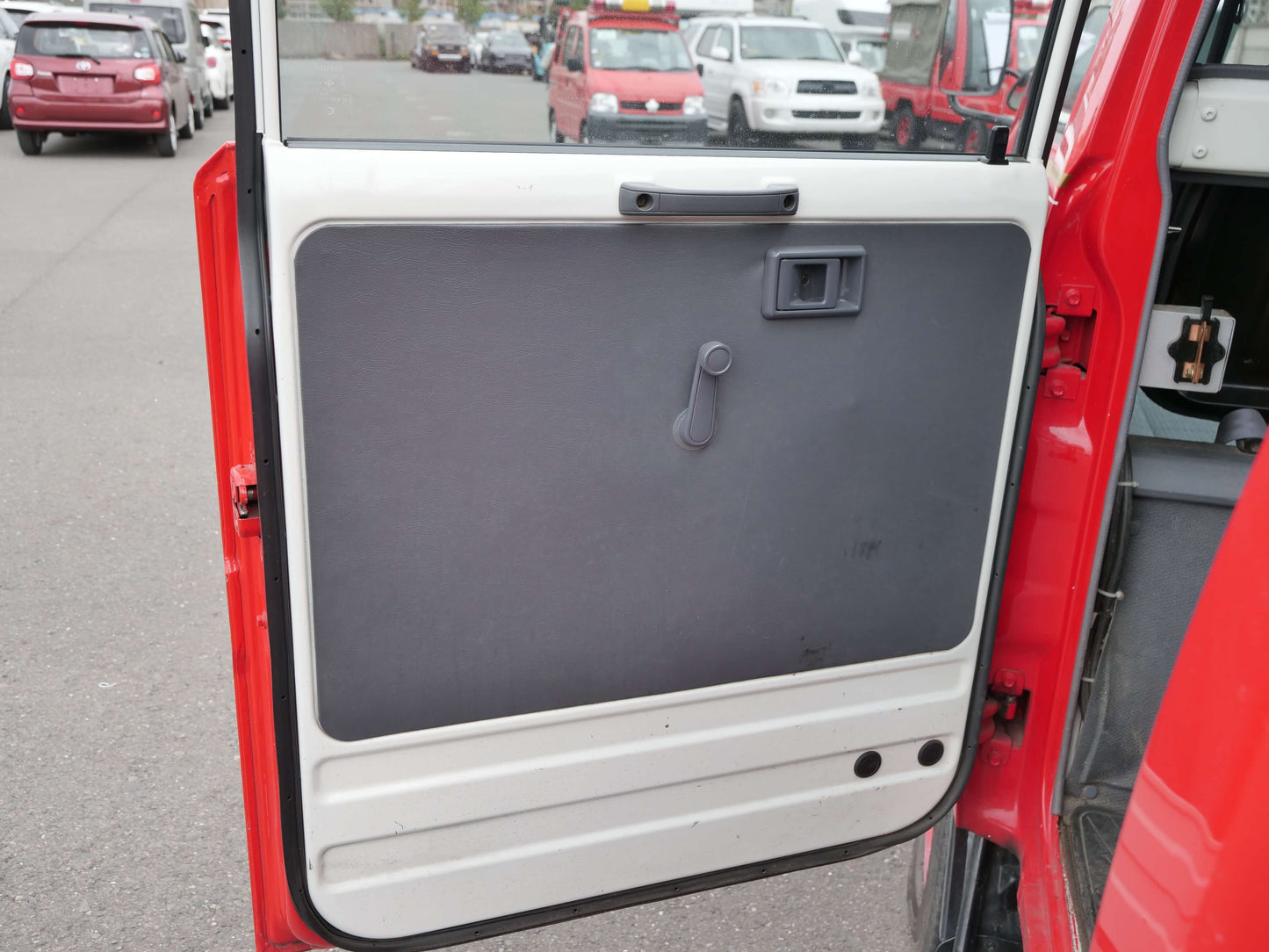 1998 TOYOTA Hiace 4wd Double Cab Diesel Fire Truck