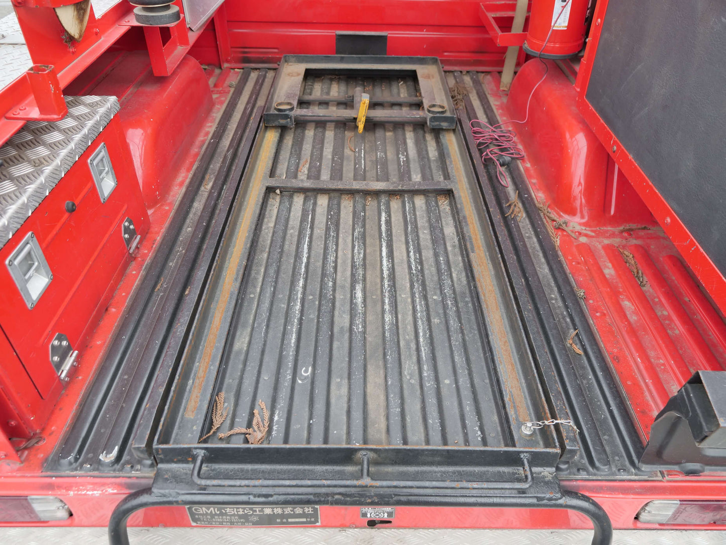 1998 TOYOTA Hiace 4wd Double Cab Diesel Fire Truck