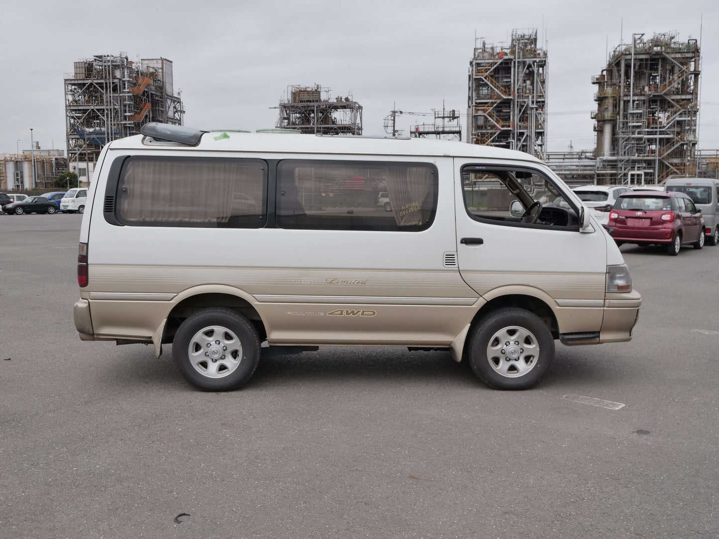 1993 TOYOTA HIACE SUPER CUSTOM LIMITED 4WD DIESEL VAN