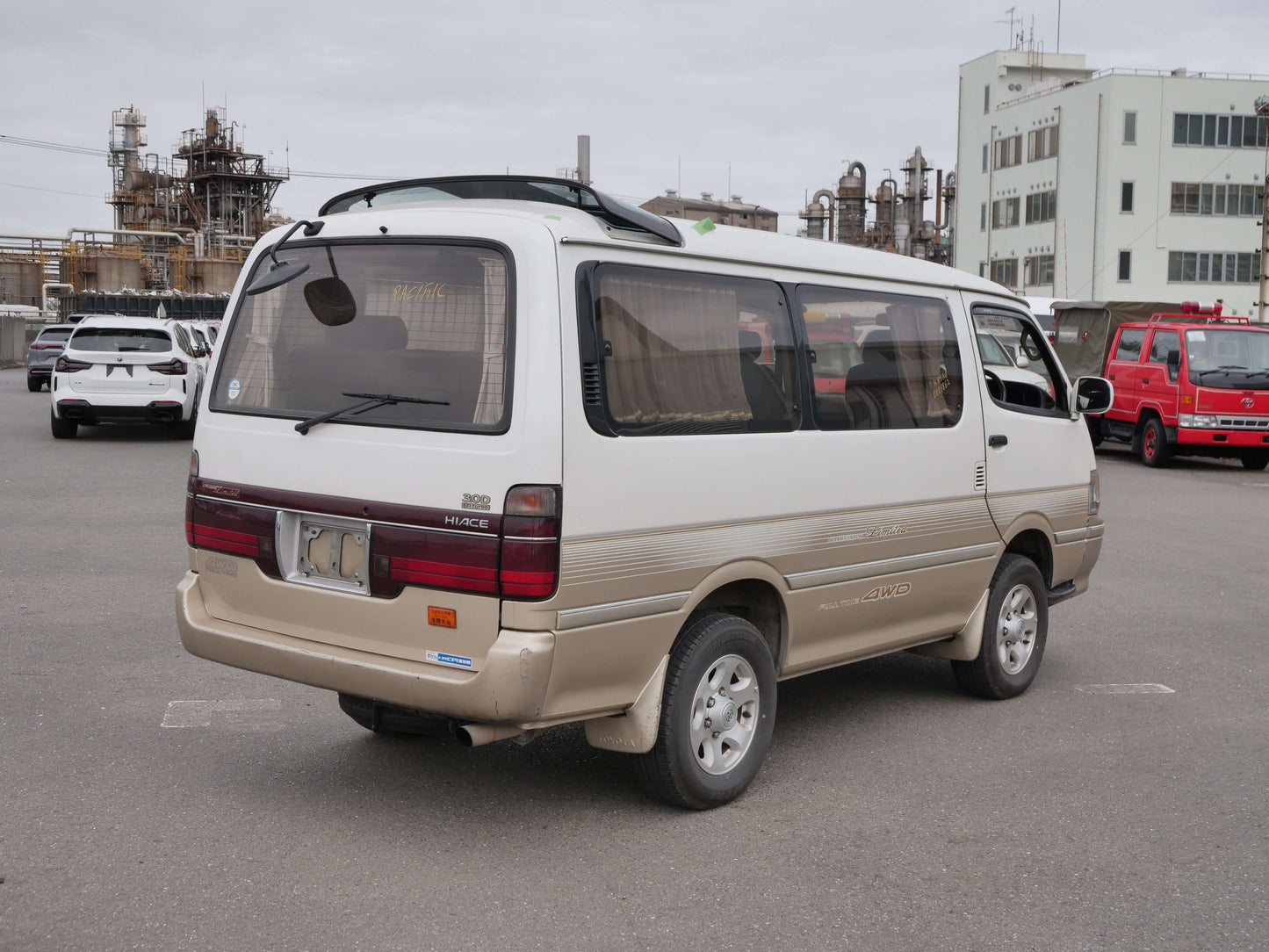 1993 TOYOTA HIACE SUPER CUSTOM LIMITED 4WD DIESEL VAN