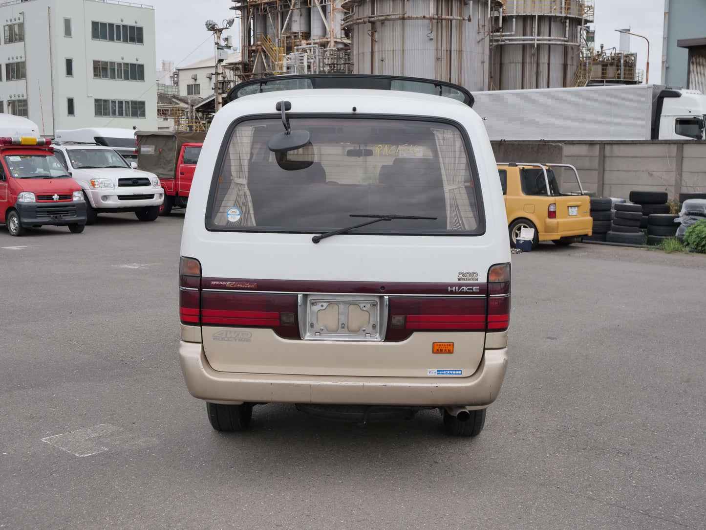 1993 TOYOTA HIACE SUPER CUSTOM LIMITED 4WD DIESEL VAN