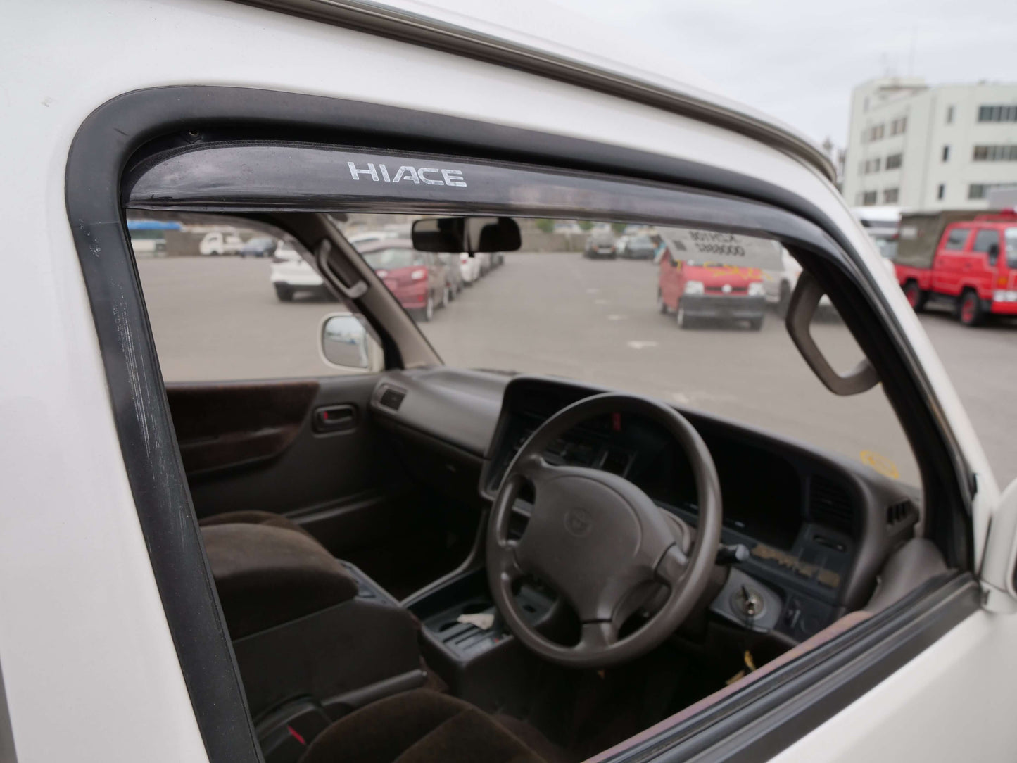 1993 TOYOTA HIACE SUPER CUSTOM LIMITED 4WD DIESEL VAN