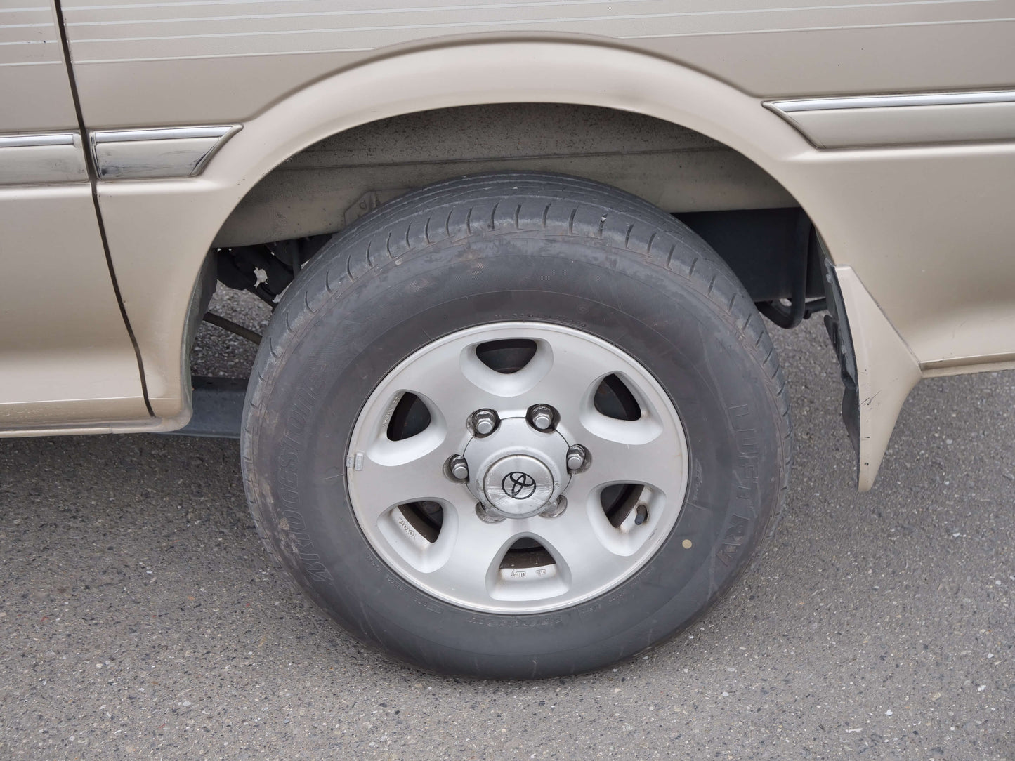 1993 TOYOTA HIACE SUPER CUSTOM LIMITED 4WD DIESEL VAN