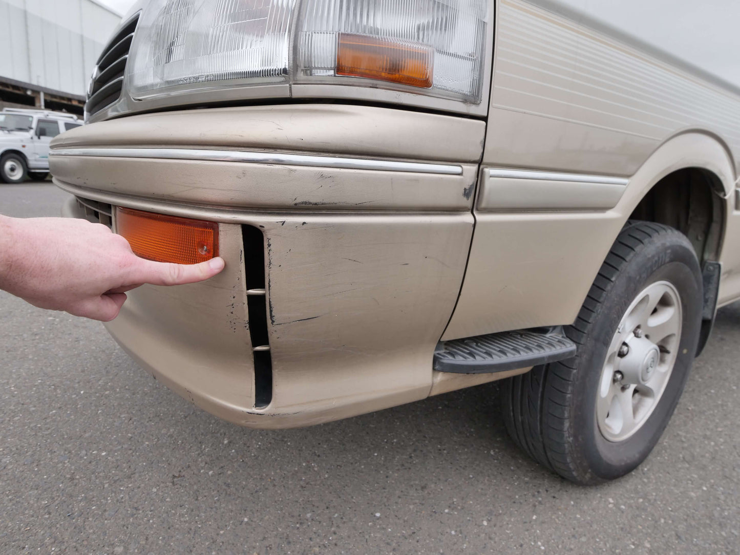 1993 TOYOTA HIACE SUPER CUSTOM LIMITED 4WD DIESEL VAN