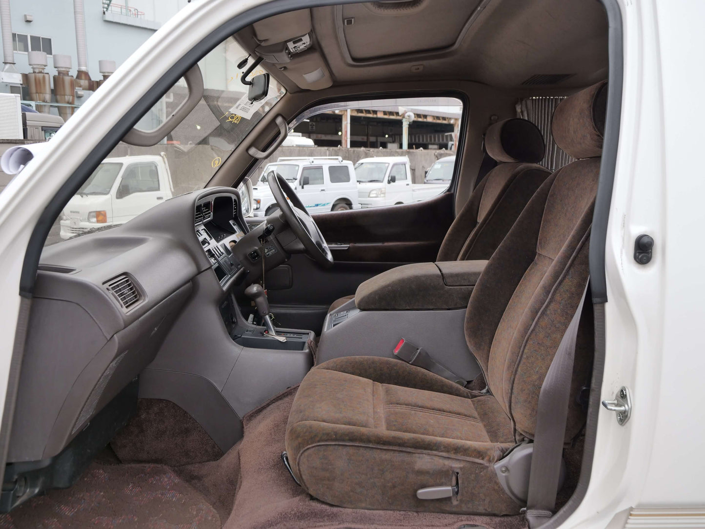 1993 TOYOTA HIACE SUPER CUSTOM LIMITED 4WD DIESEL VAN