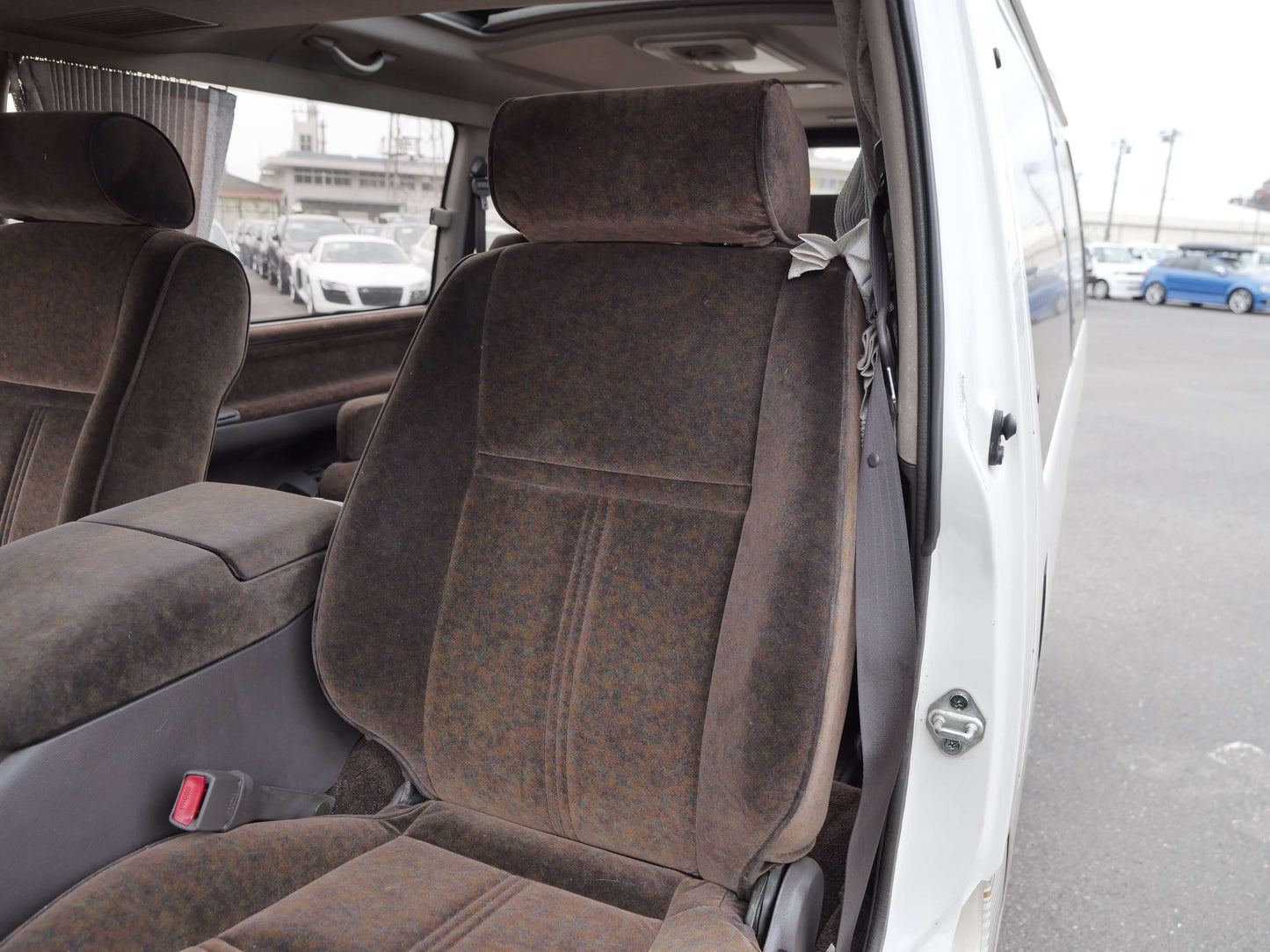 1993 TOYOTA HIACE SUPER CUSTOM LIMITED 4WD DIESEL VAN