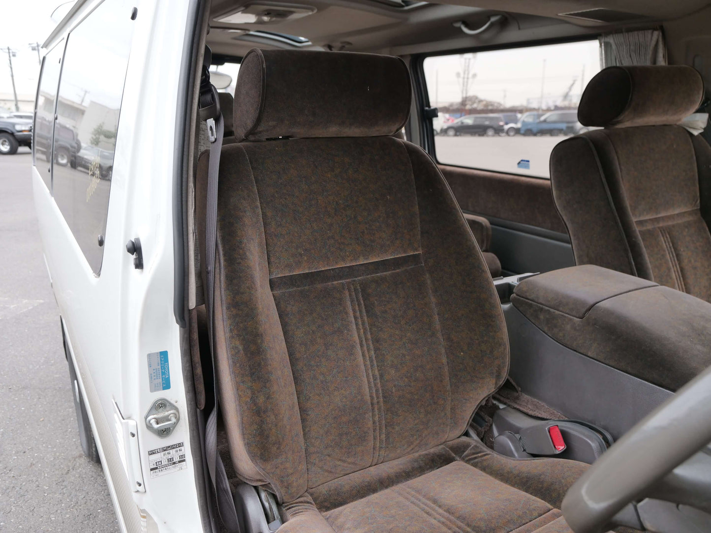 1993 TOYOTA HIACE SUPER CUSTOM LIMITED 4WD DIESEL VAN