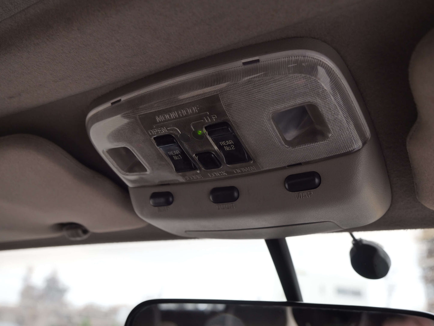 1993 TOYOTA HIACE SUPER CUSTOM LIMITED 4WD DIESEL VAN