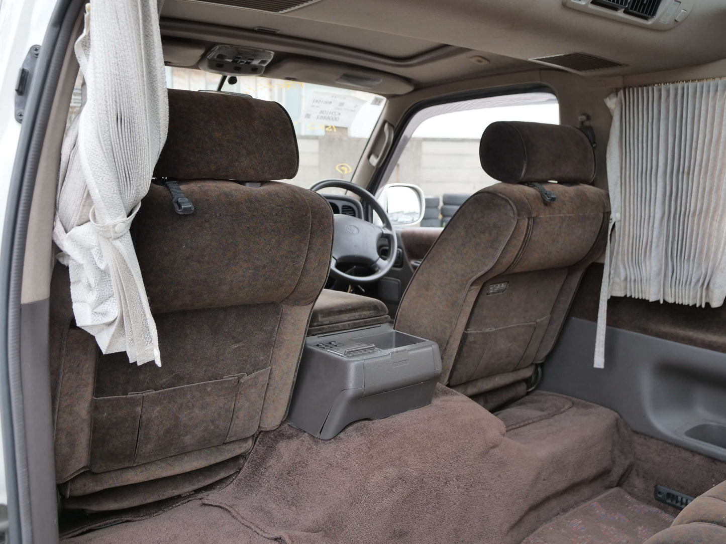 1993 TOYOTA HIACE SUPER CUSTOM LIMITED 4WD DIESEL VAN