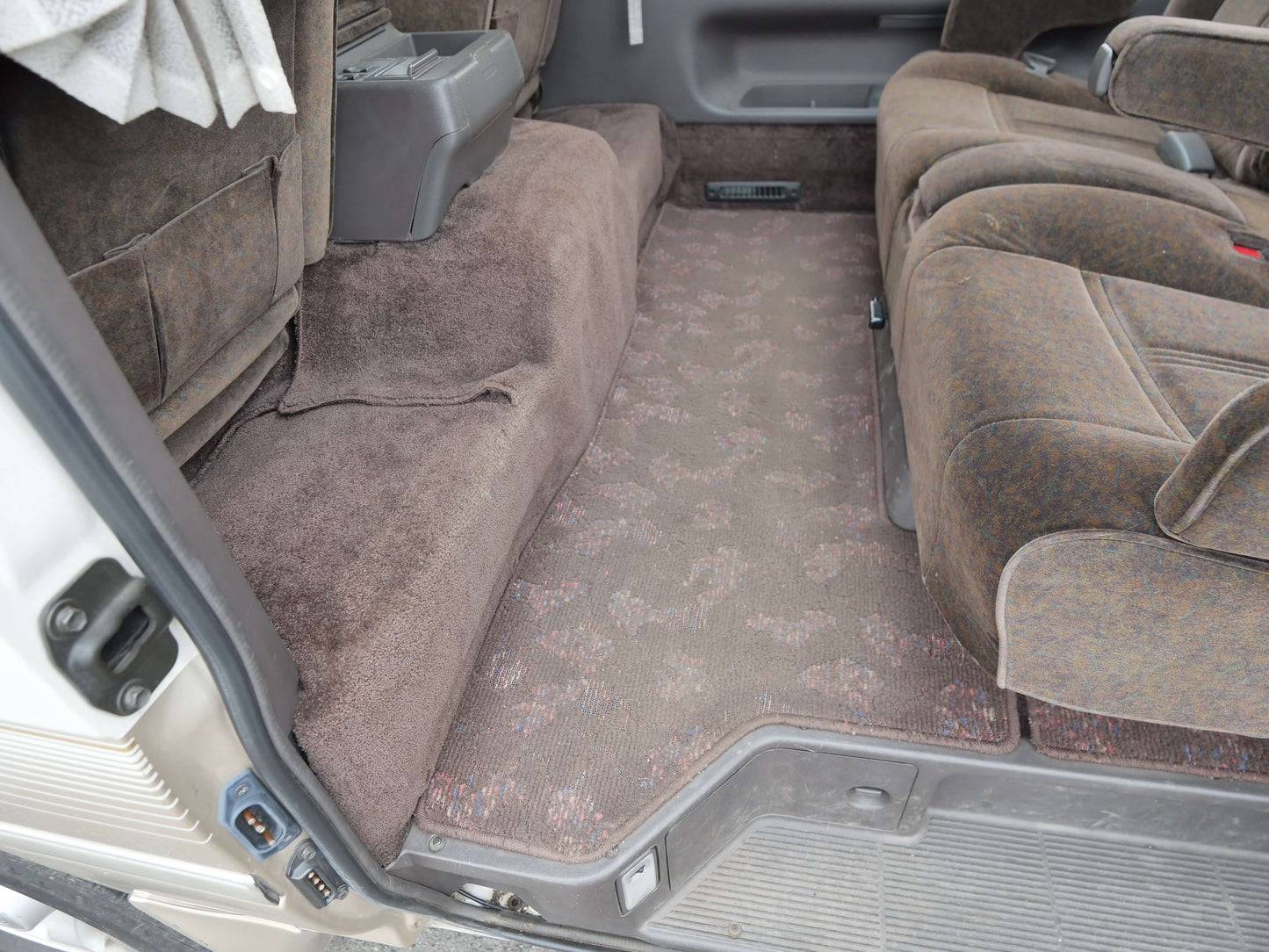 1993 TOYOTA HIACE SUPER CUSTOM LIMITED 4WD DIESEL VAN
