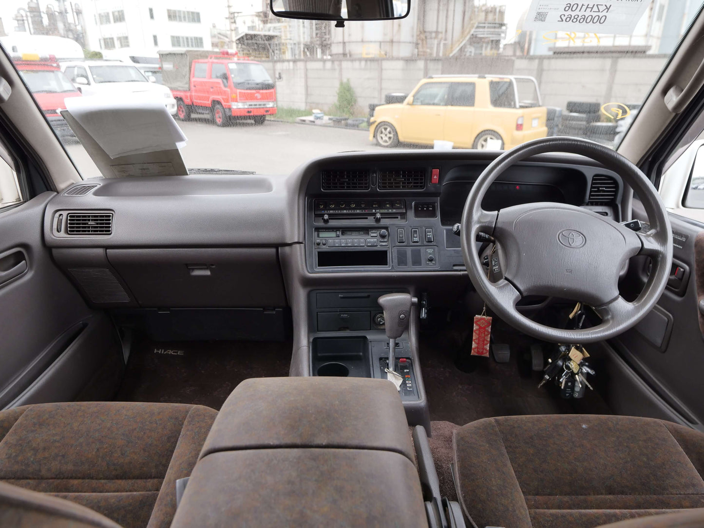 1993 TOYOTA HIACE SUPER CUSTOM LIMITED 4WD DIESEL VAN