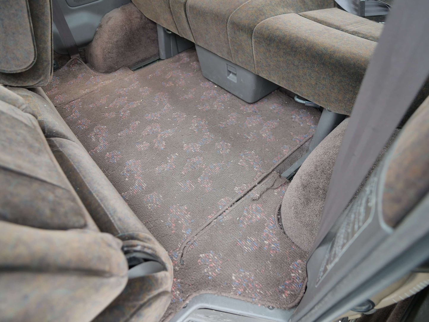 1993 TOYOTA HIACE SUPER CUSTOM LIMITED 4WD DIESEL VAN