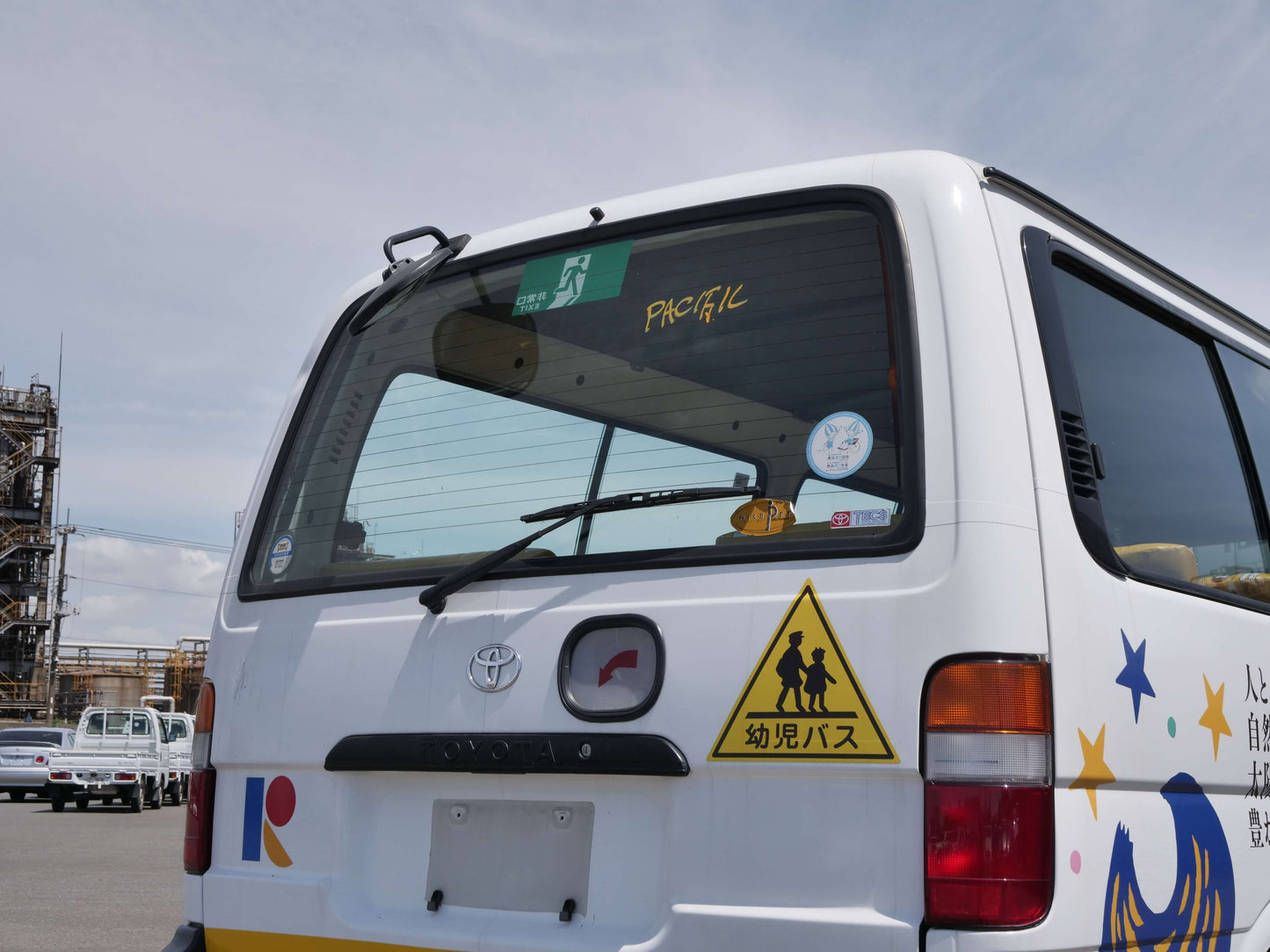 2000 TOYOTA HIACE Extended Wheelbase 4WD DIESEL VAN