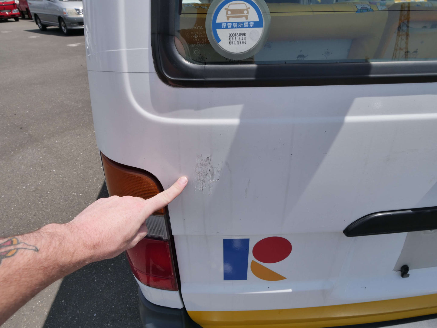 2000 TOYOTA HIACE Extended Wheelbase 4WD DIESEL VAN