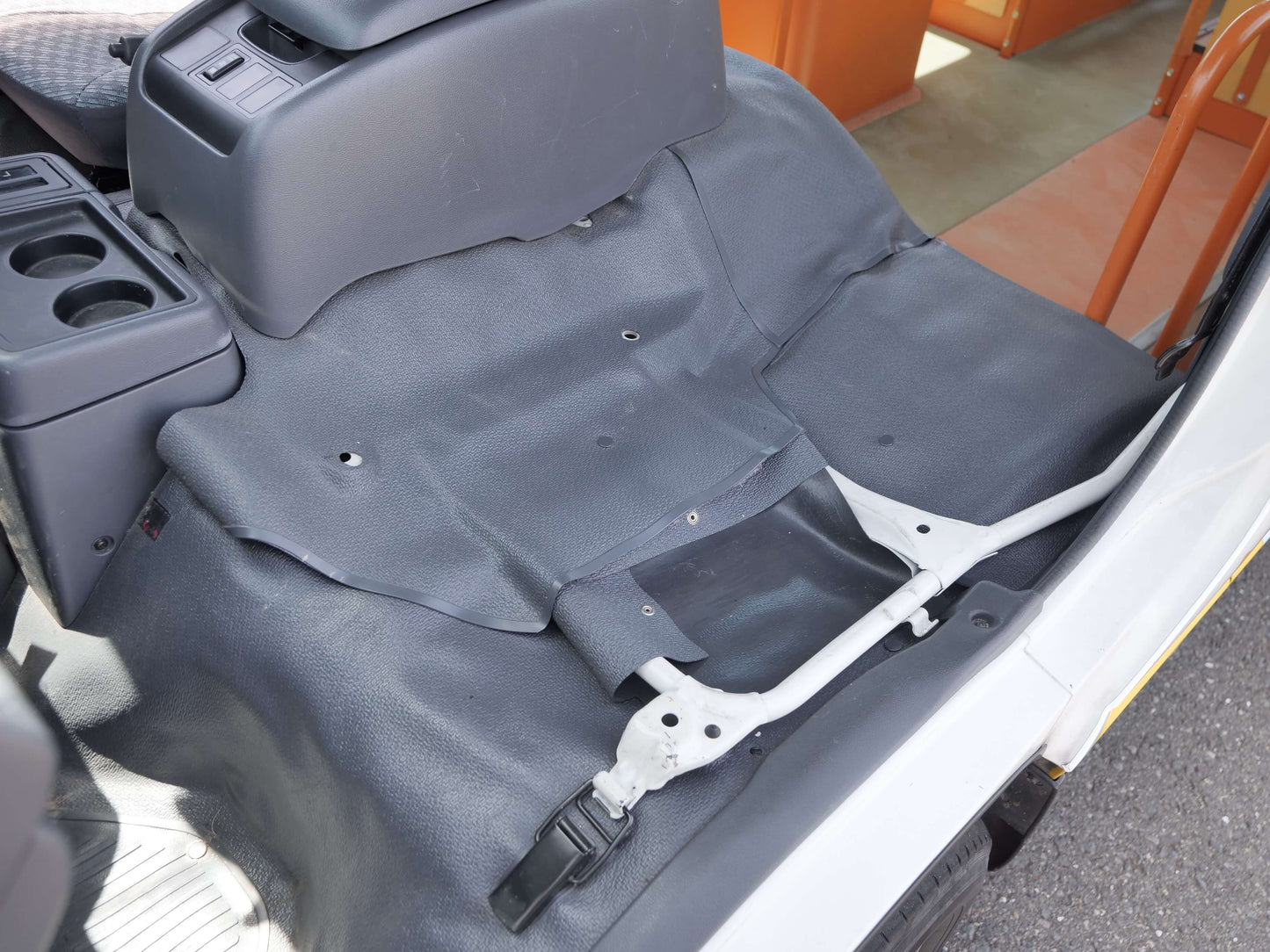 2000 TOYOTA HIACE Extended Wheelbase 4WD DIESEL VAN