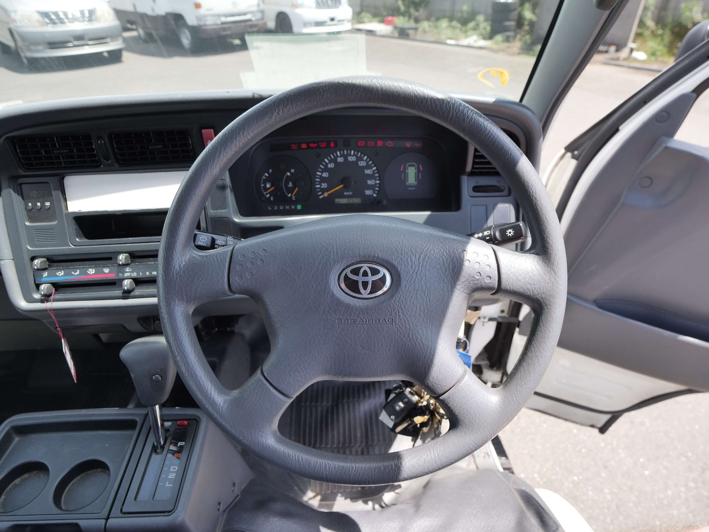 2000 TOYOTA HIACE Extended Wheelbase 4WD DIESEL VAN